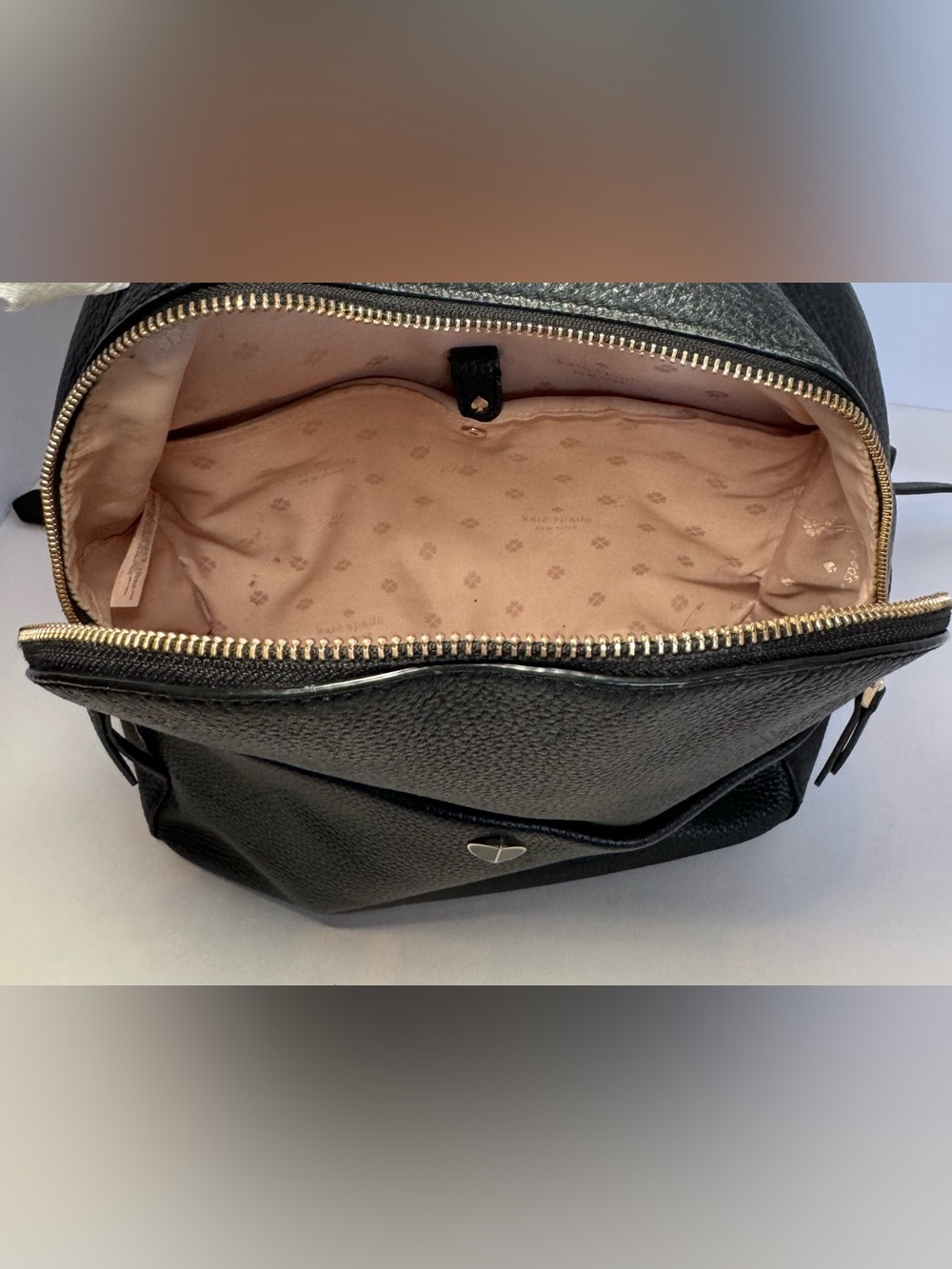 Kate Spade medium backpack in black pebbled leather with gold-tone hardware - Picture 5 of 10